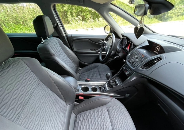 Opel Zafira cena 29900 przebieg: 312000, rok produkcji 2012 z Gubin małe 704